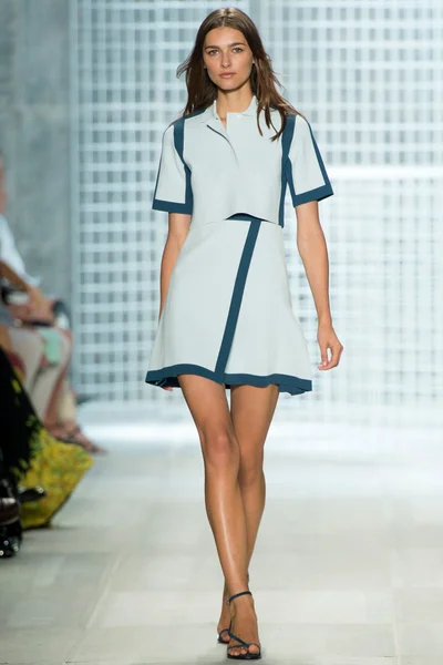 Look 9